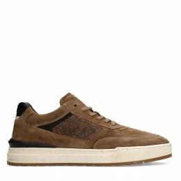 Taupesudesneakers