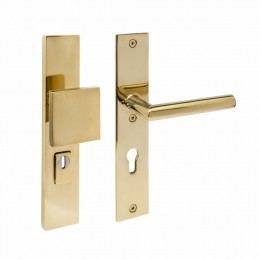 IntersteelSKG3veiligheidsbeslagvoordeurrechthoek250x50mmgreepkrukJuraPC72kerntrekbeveiliging-PVDmessingkleur