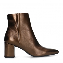 Bronzenlerenenkellaarsjesmethak