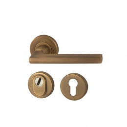 HardbrassAchterdeursetSaracompleetSKG3metkerntrekbeveiliging-matbrons