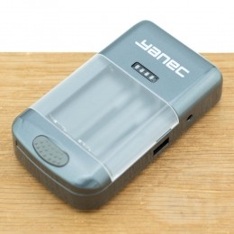 Universelebatterijladermultifunctioneleautolader