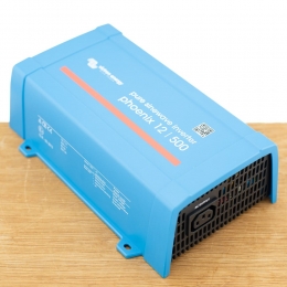 Phoenix12500Omvormer-IECcontactdoos