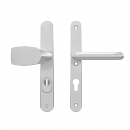 AXAAXAOvalPlusveiligheidsbeslagvoordeursmalschildWingknopU-krukPC72metkerntrekbeveiligingSKG3-aluminium