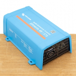 Phoenix48375Omvormer-IECcontactdoos