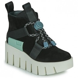 LaarzenUnitednudeGRIPNOMADLOII