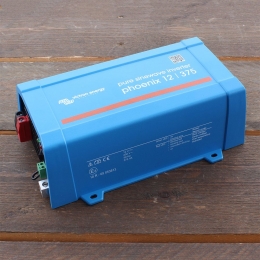 Phoenix12375Omvormer-IECcontactdoos