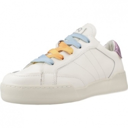 SneakersMonowayEMILY