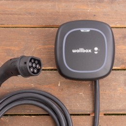 PulsarMax11kW-EVLaadstationZwarttype2met7metervasterechtelaadkabel