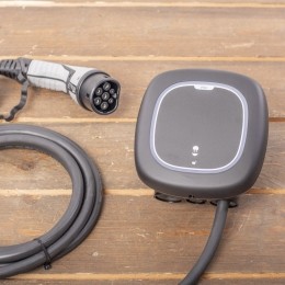 PulsarPro22kW-EVLaadstationZwarttype2met5metervasterechtelaadkabel