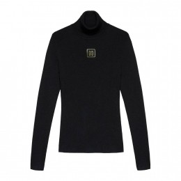 NikkieNorotonTurtleneck