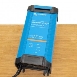 BlueSmartIP22Acculader12303