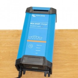 BlueSmartIP22Acculader12301