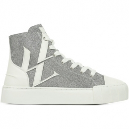 SneakersVanessaWuValentina