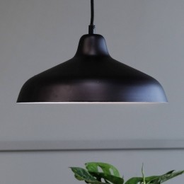 DYBERGLARSENFuturaslingerzwartwit40cm