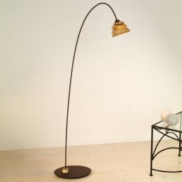 HollnderElegantevloerlampSNAIL1-lichtsijzerbruin-goud
