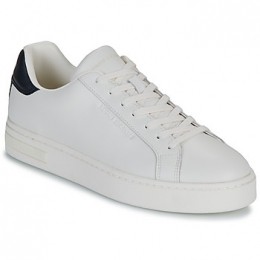 LageSneakersArmaniExchangeLONDONACTION