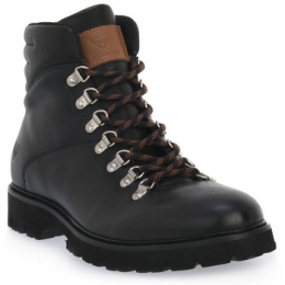 LaarzenDockstepsBLKCANADIAN2122