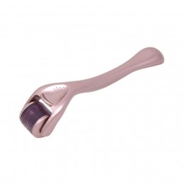 ZoeAylaMicro-NeedlingDerma05MM