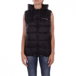 BlazerJohnRichmondUMA25160PI