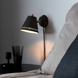 NordluxWandlampPinemetstekkerzwart