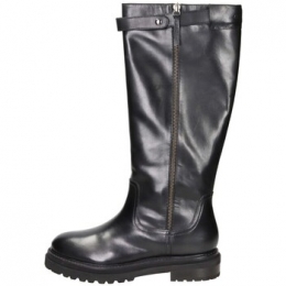 LaarzenJanetampJanetJ-473