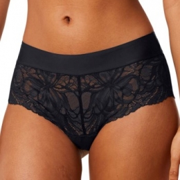 TriumphBodyMake-UpIllusionLaceShortyActie