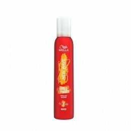 WellaNewWaveHaarmousseCurlsandWaves200ml