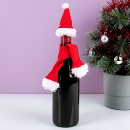 Kerstmutsensjaalvoorwijnflessen