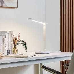 LindbyLEDbureaulampRylaswitUSBCCT
