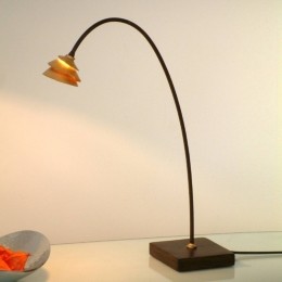 HollnderElegantetafellampSNAILvanijzer-bruin-goud