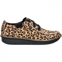 NetteschoenenClarksHalfhogeschoenen