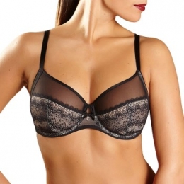 ChantelleReveleMoi4-partBraAActie