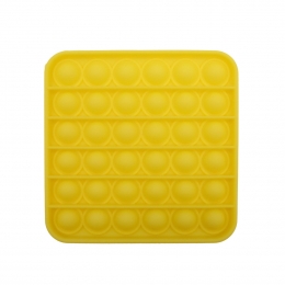 POPITFidgetVierkantGeel