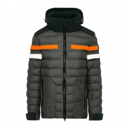 ToniSailerCyrusSplendid