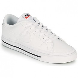 LageSneakersNikeCOURTLEGACY