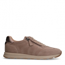 Taupesudesneakersmetrits