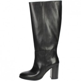 LaarzenPaolaFerriD7560