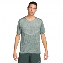 NikeDri-fitRise365