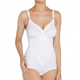 TriumphFormfitBodyActie