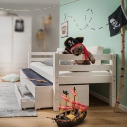 KajuitbedThijsmetlogeerbedenopberglade