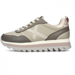 LageSneakersMunich8765066