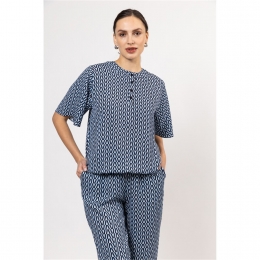 Wovenblousono-neckss