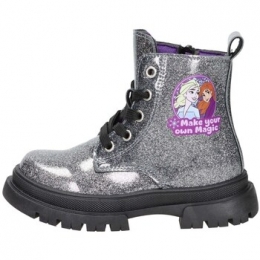 LaarzenDisneyFZ015190