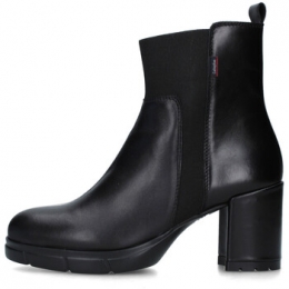 EnkellaarzenCallagHan31019