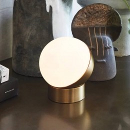 BeaconLightingBeacontafellampMikohantiekmessingkleurigmetaalglas