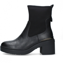 EnkellaarzenJeepJL52610A