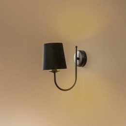 EulunaWandlampBona1-lampzwart