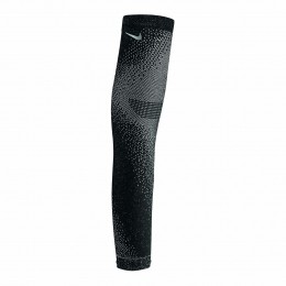 NikeBreaking2RunningSleeves