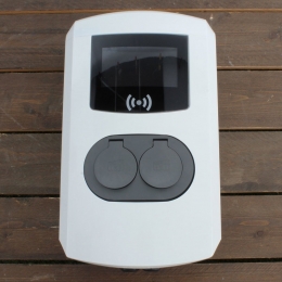 EveDoublePro-line-3x32A-2Sockets-RFID-E-Flux-1Voedingskabel-LoadBalancing