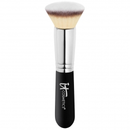 ITCosmeticsHeavenlyLuxeFlatTopBuffingFoundationkwast6